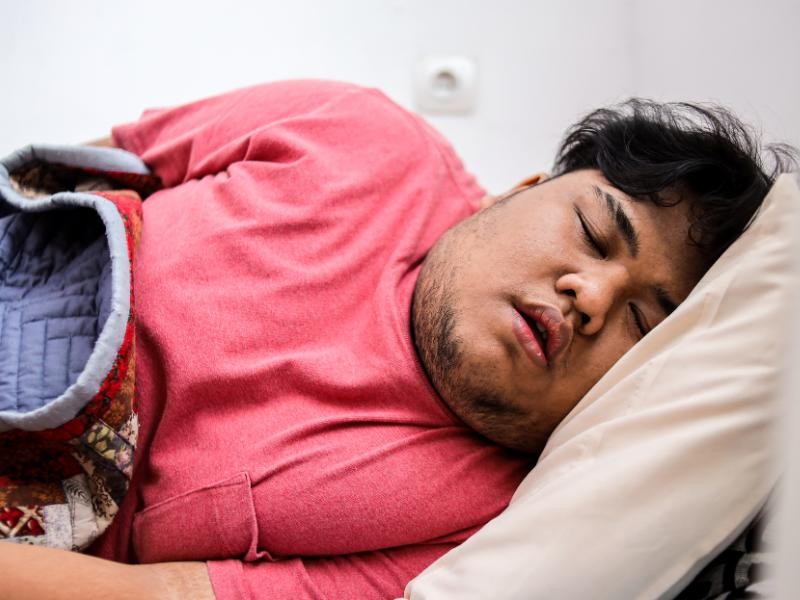 O que Posso Fazer para Parar de Roncar?